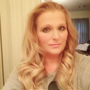 Meet your Posher, Stacie